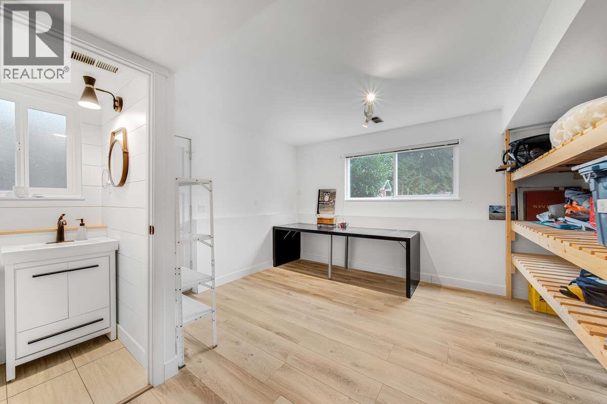2280 King Albert Avenue, Coquitlam, British Columbia  V3J 1Z5 - Photo 14 - R3140569