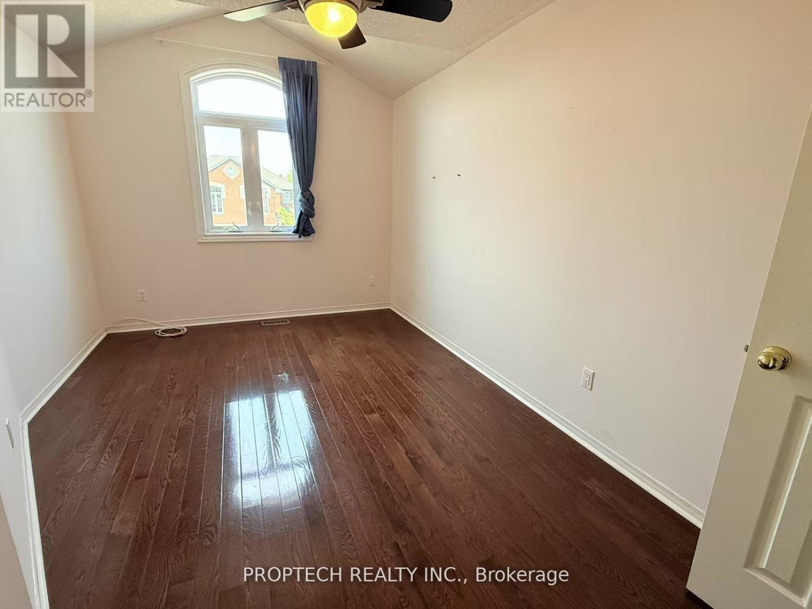 23 Baltic Street, Richmond Hill, Ontario  L4B 4H8 - Photo 17 - N13496756
