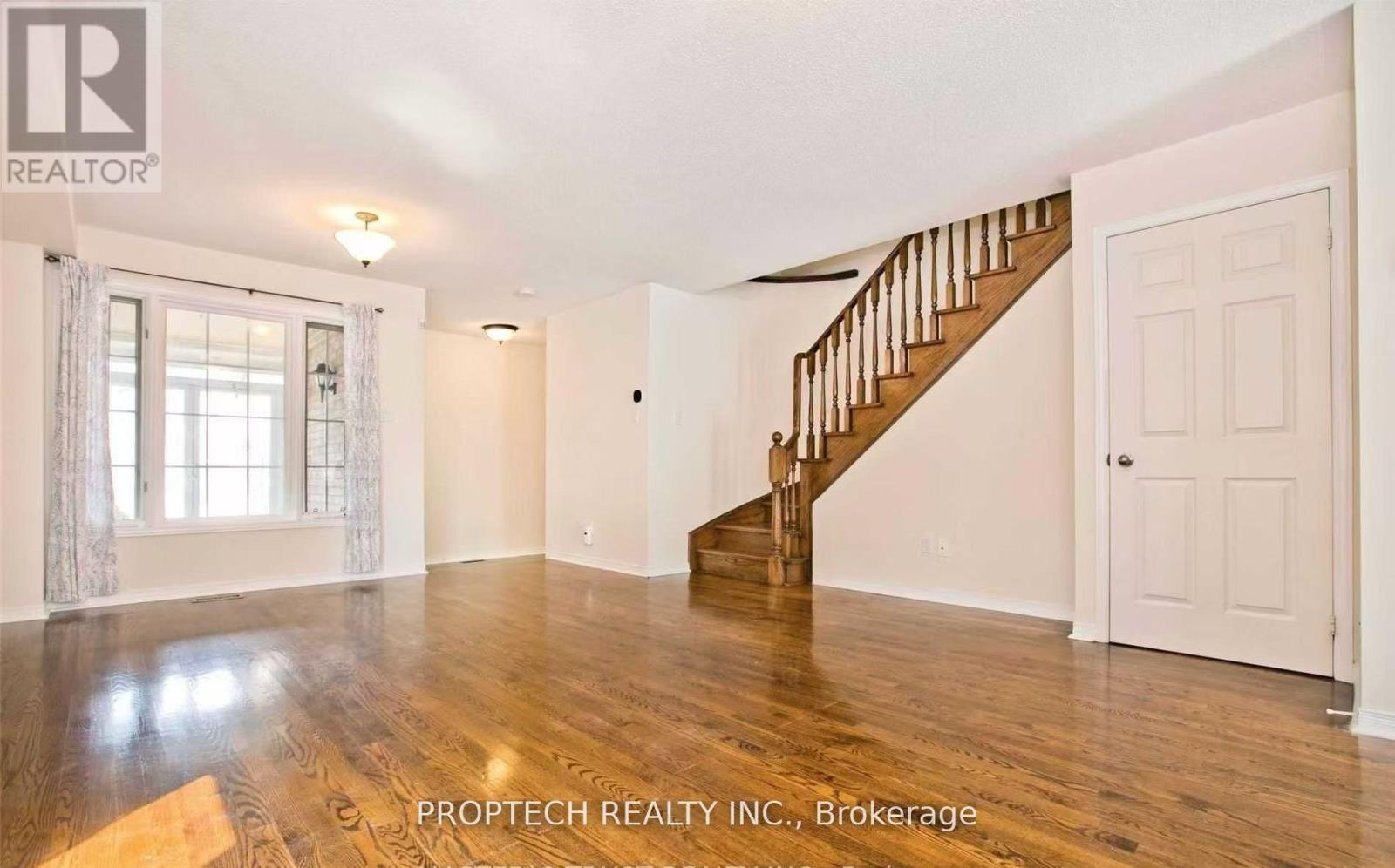 23 Baltic Street, Richmond Hill, Ontario  L4B 4H8 - Photo 5 - N13496756
