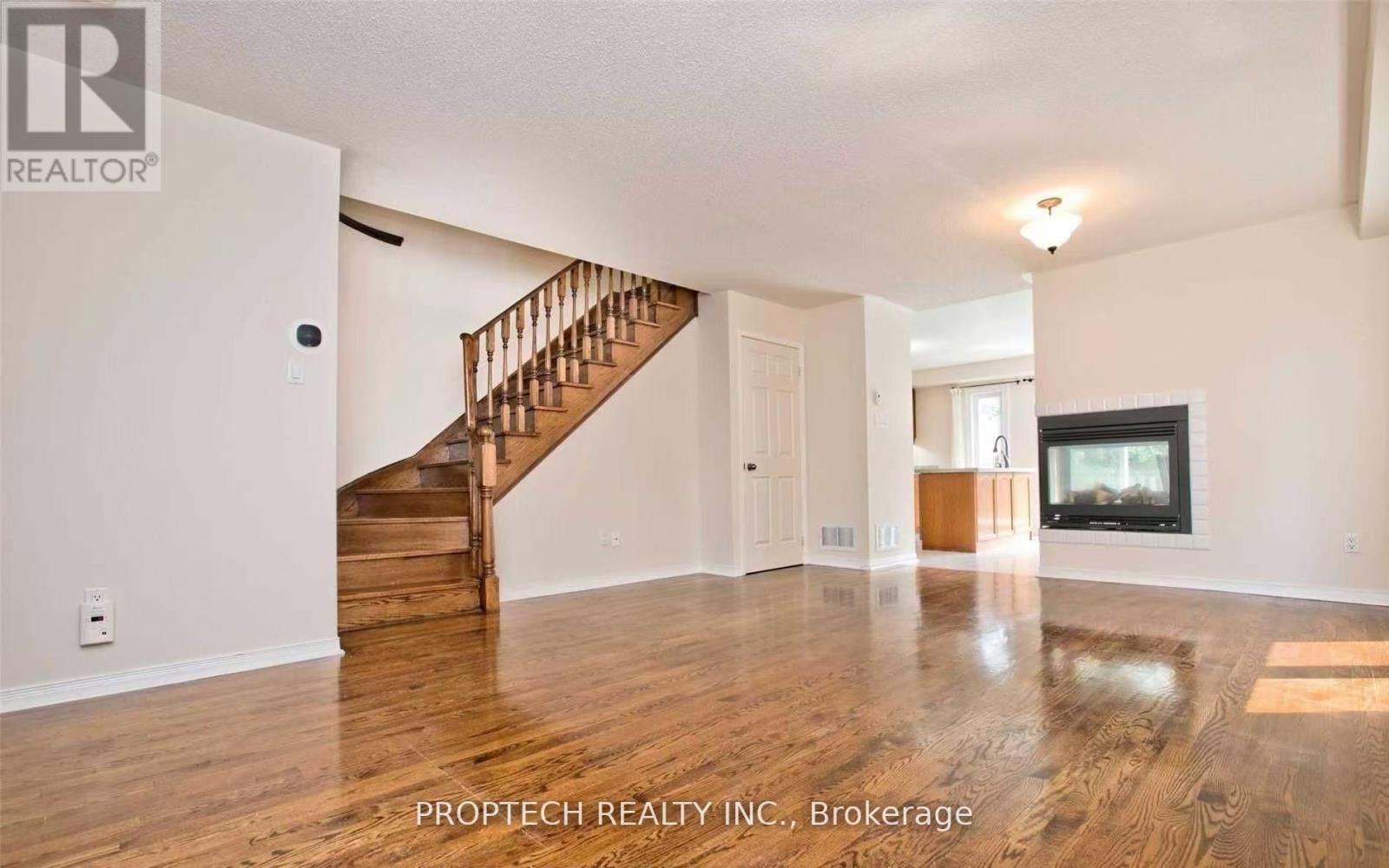 23 Baltic Street, Richmond Hill, Ontario  L4B 4H8 - Photo 6 - N13496756