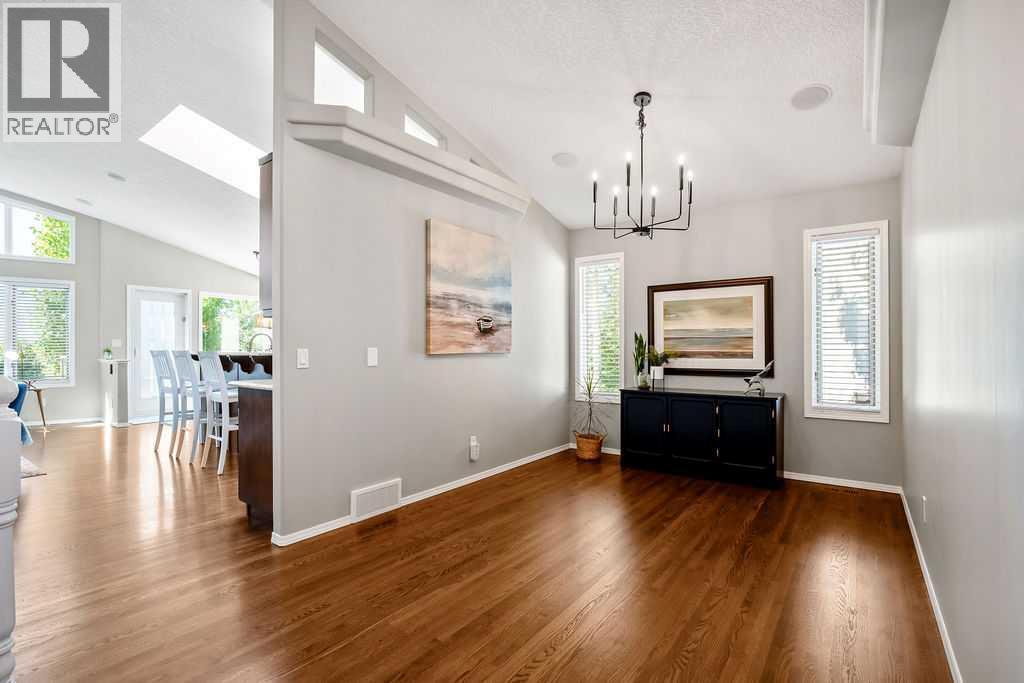 66 Mt Gibraltar Heights SE, Calgary, Alberta  T2Z 3R3 - Photo 5 - A2324431