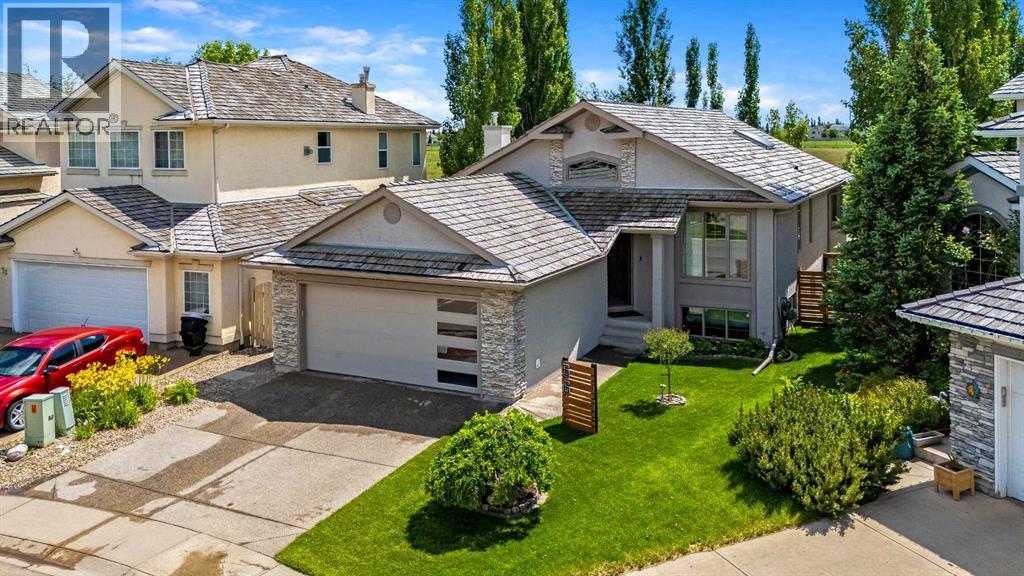 66 Mt Gibraltar Heights SE, Calgary, Alberta