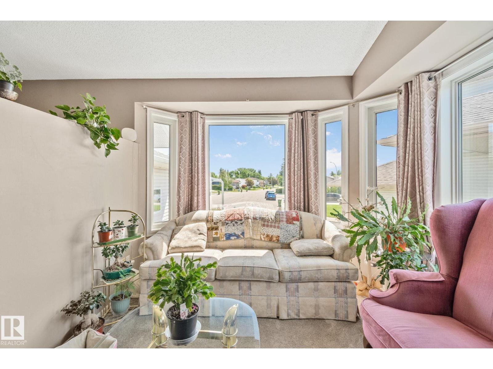 9615 175 Av NW, Edmonton, Alberta  T5Z 2B7 - Photo 6 - E4496006