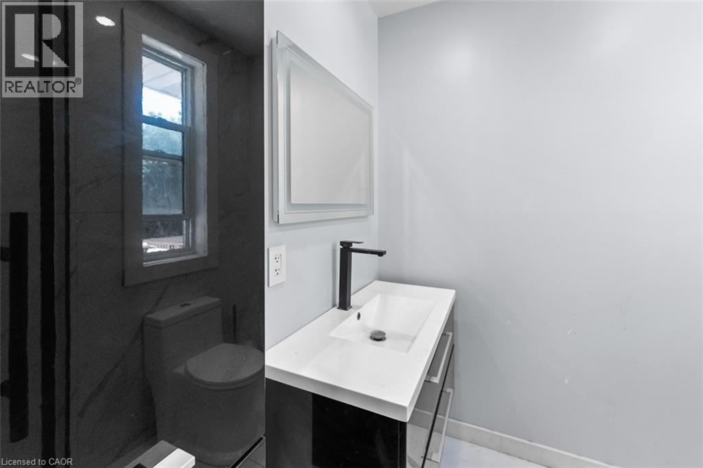 221 Bowen Road, Fort Erie, Ontario  L2A 2Y6 - Photo 17 - 40843098
