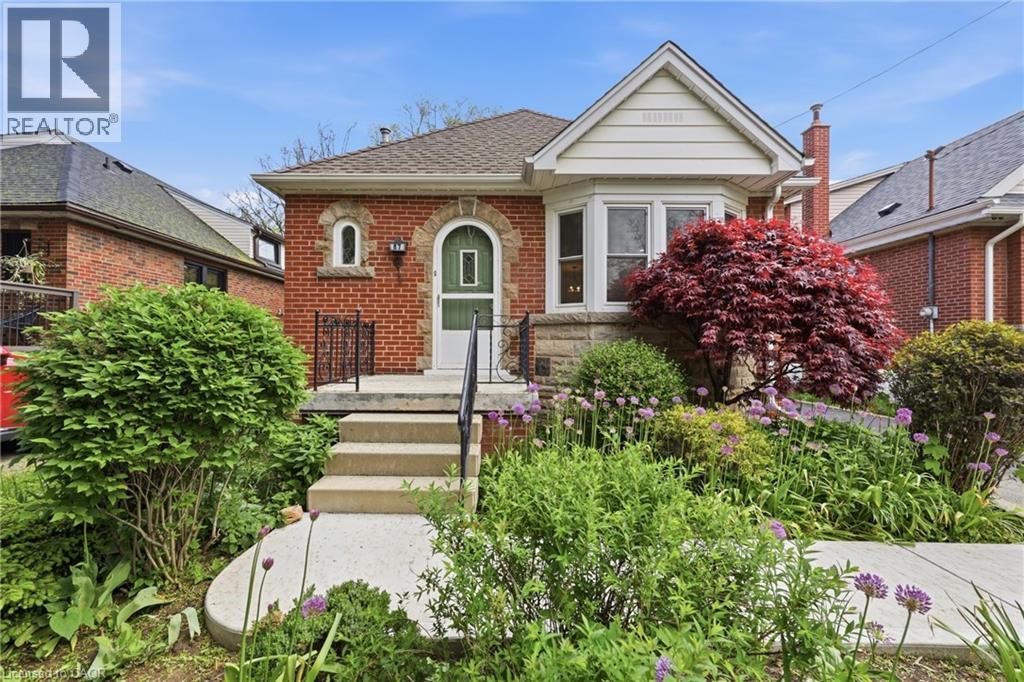 87 EMPRESS Avenue, Hamilton, Ontario