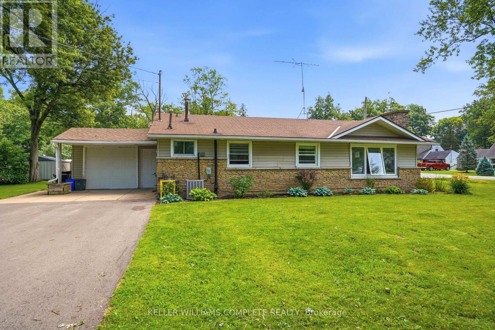 3780 Summit Avenue W, Fort Erie, Ontario  L0S 1N0 - Photo 2 - X13496784