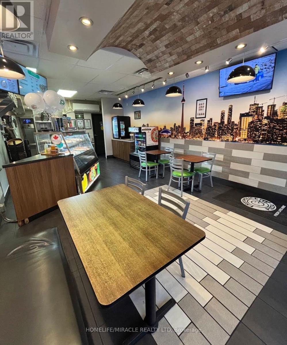 744 KING STREET W, Toronto, Ontario