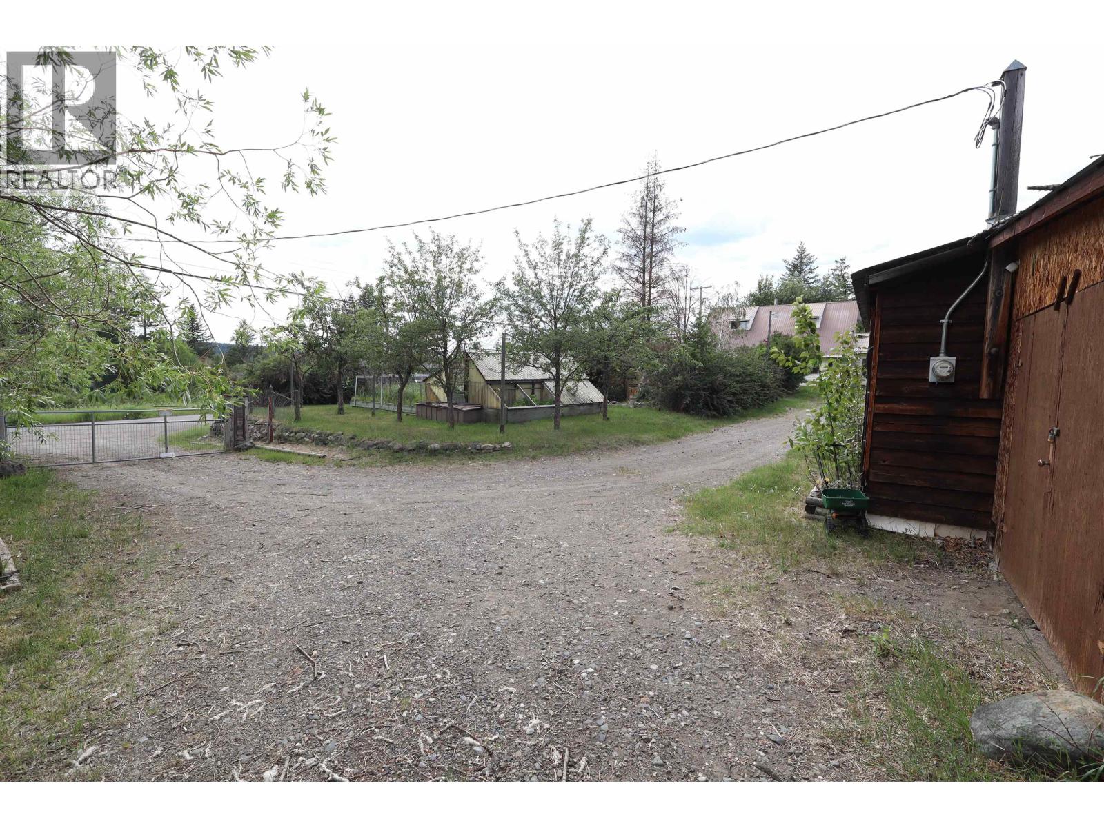 3797 Dodge Road, Lac La Hache, British Columbia  V0K 1T1 - Photo 9 - R3140534