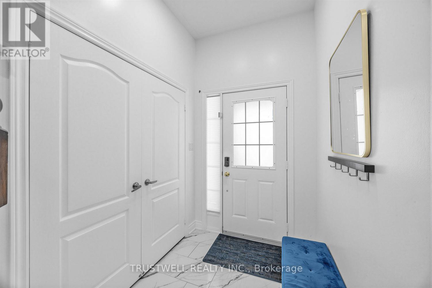 3 Waldron Court, Ajax, Ontario  L1T 4X2 - Photo 2 - E13496764