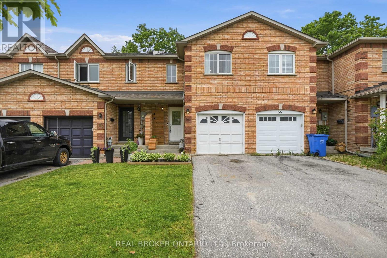 64 LANCASTER COURT, Georgina, Ontario