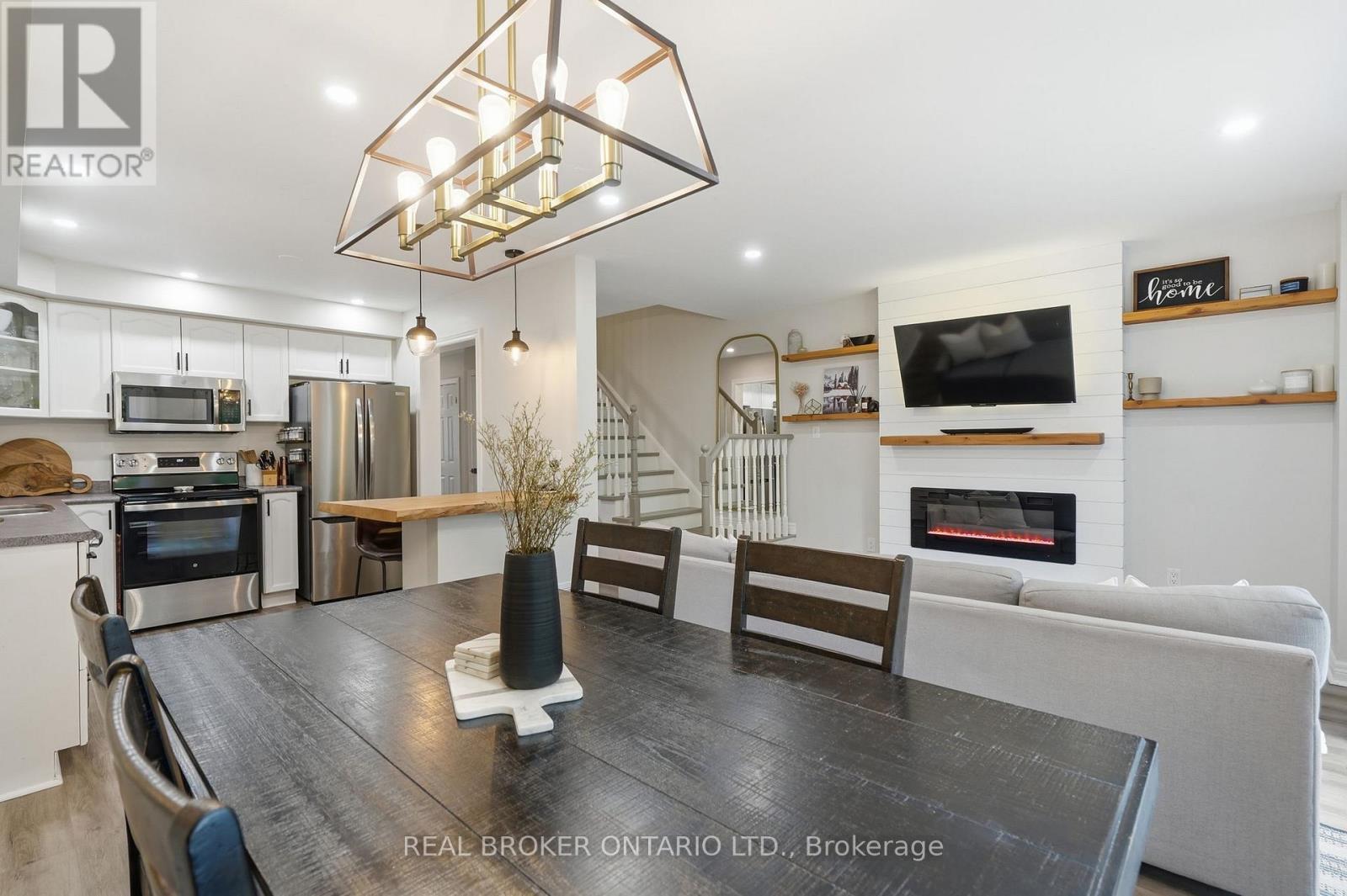 64 Lancaster Court, Georgina, Ontario  L4P 3Z9 - Photo 12 - N13496774