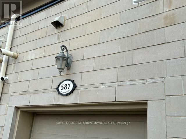 9 - 587 Thompson Road S, Milton, Ontario  L9T 7Z2 - Photo 2 - W13496336
