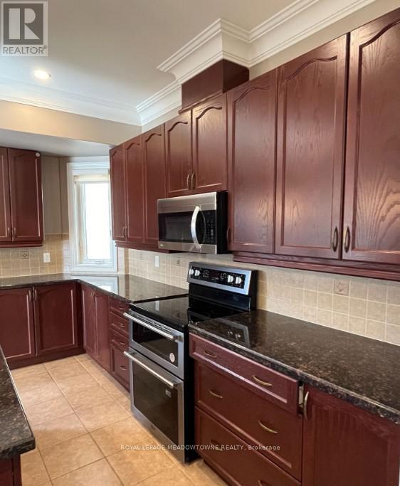 9 - 587 Thompson Road S, Milton, Ontario  L9T 7Z2 - Photo 6 - W13496336