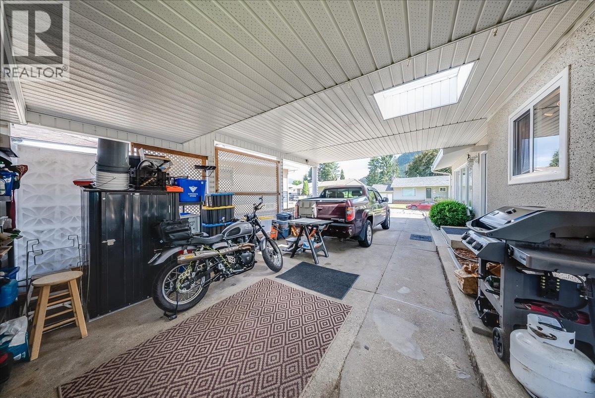 3411 Marigold Drive, Trail, British Columbia  V1R 2X7 - Photo 26 - 10392744