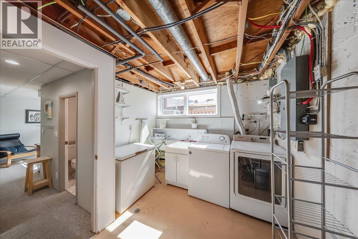 3411 Marigold Drive, Trail, British Columbia  V1R 2X7 - Photo 19 - 10392744
