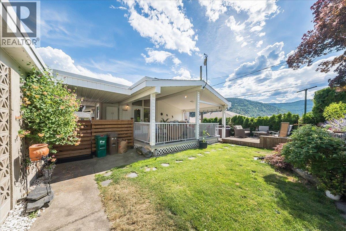 3411 Marigold Drive, Trail, British Columbia  V1R 2X7 - Photo 38 - 10392744