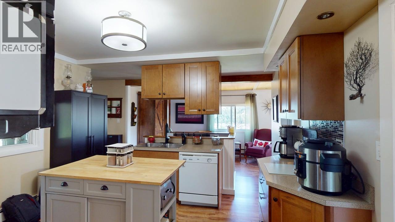 2069 Daniel Street, Trail, British Columbia  V1R 4H1 - Photo 20 - 10392540