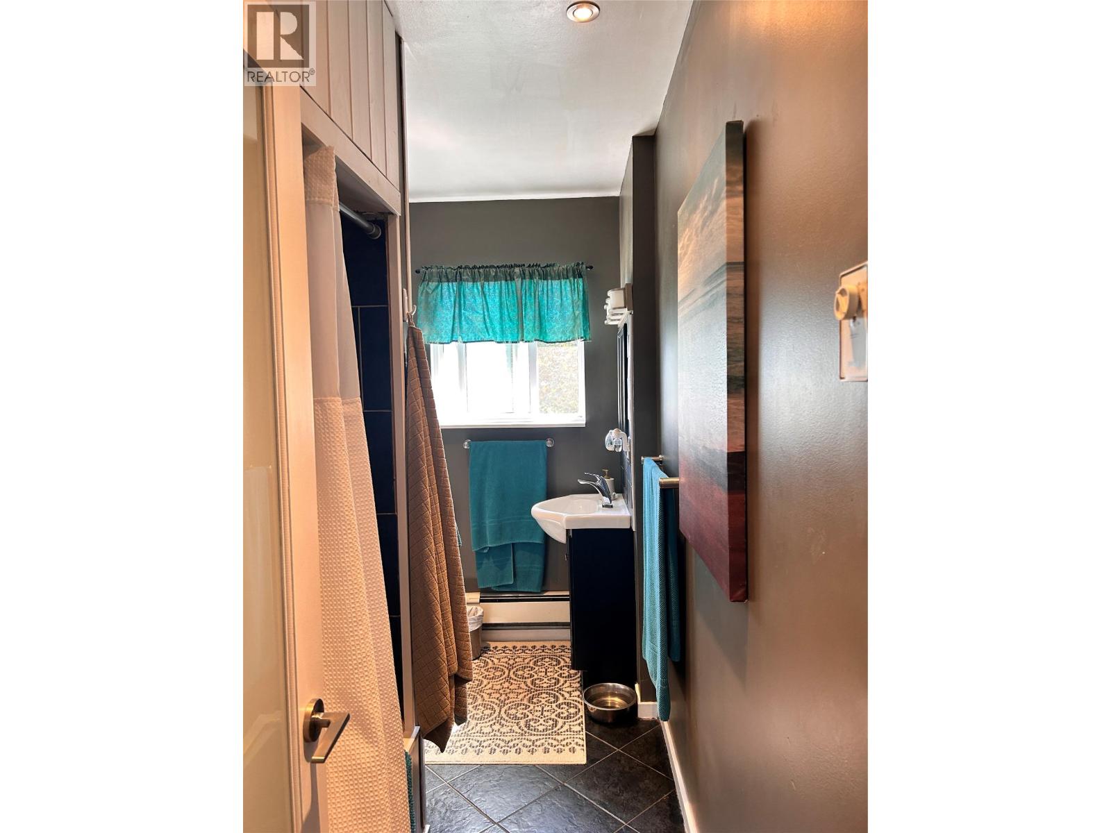 2069 Daniel Street, Trail, British Columbia  V1R 4H1 - Photo 24 - 10392540