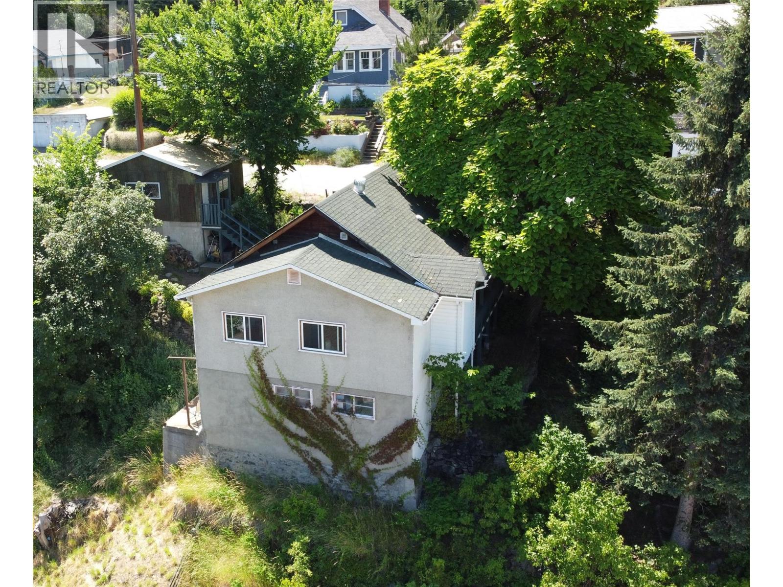 2069 Daniel Street, Trail, British Columbia  V1R 4H1 - Photo 43 - 10392540