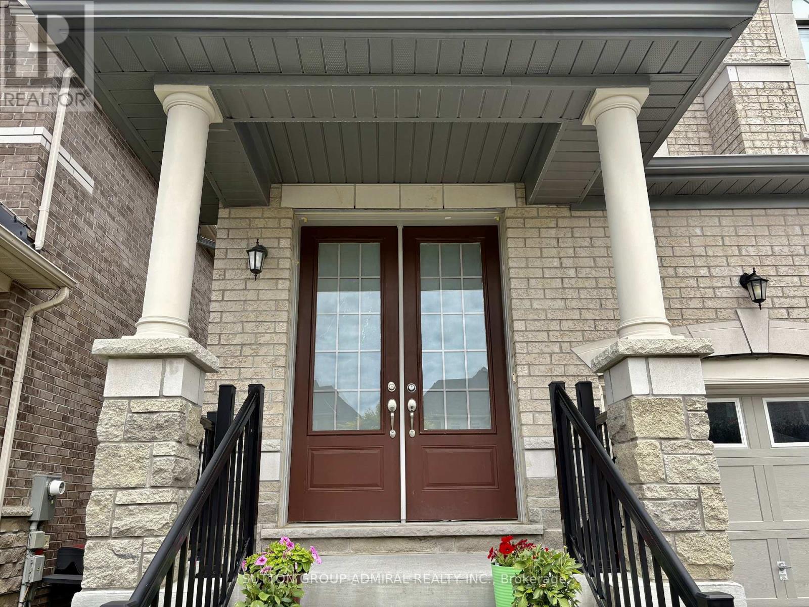 55 Duggan Street, Aurora, Ontario  L4G 0Y9 - Photo 3 - N13496834