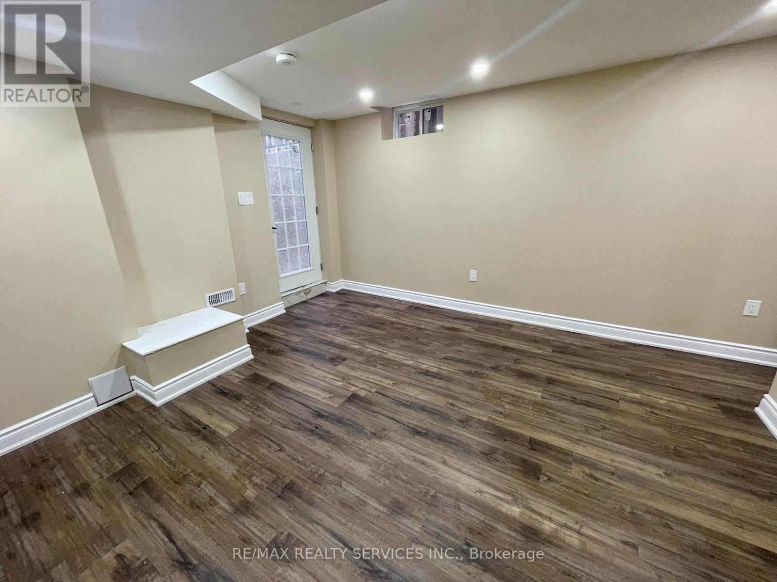 Basement - 23 Pearson Road, Brampton, Ontario  L6Y 2V7 - Photo 3 - W13496836