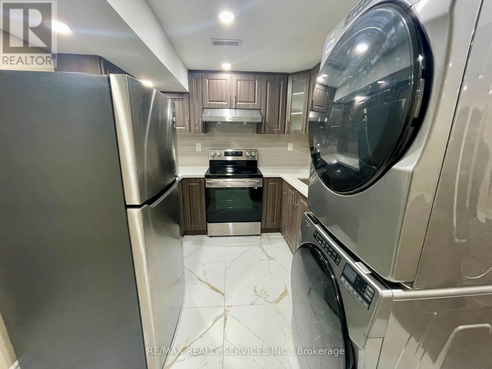 Basement - 23 Pearson Road, Brampton, Ontario  L6Y 2V7 - Photo 5 - W13496836