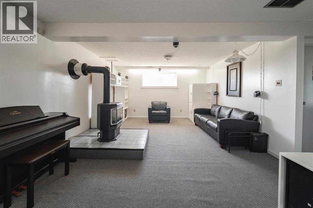 100 Caldwell Crescent, Fort Mcmurray, Alberta  T9K 1G2 - Photo 30 - A2324008