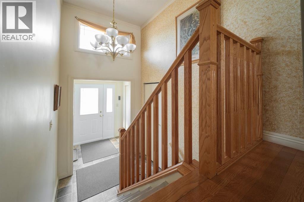 100 Caldwell Crescent, Fort Mcmurray, Alberta  T9K 1G2 - Photo 6 - A2324008
