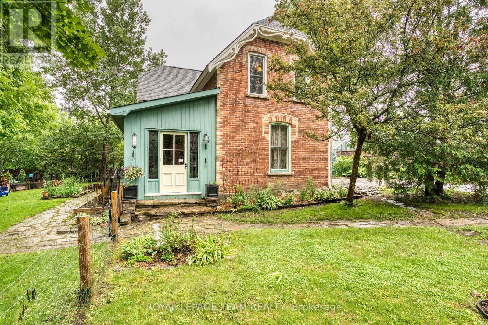 38 CAMERON STREET, Mississippi Mills, Ontario