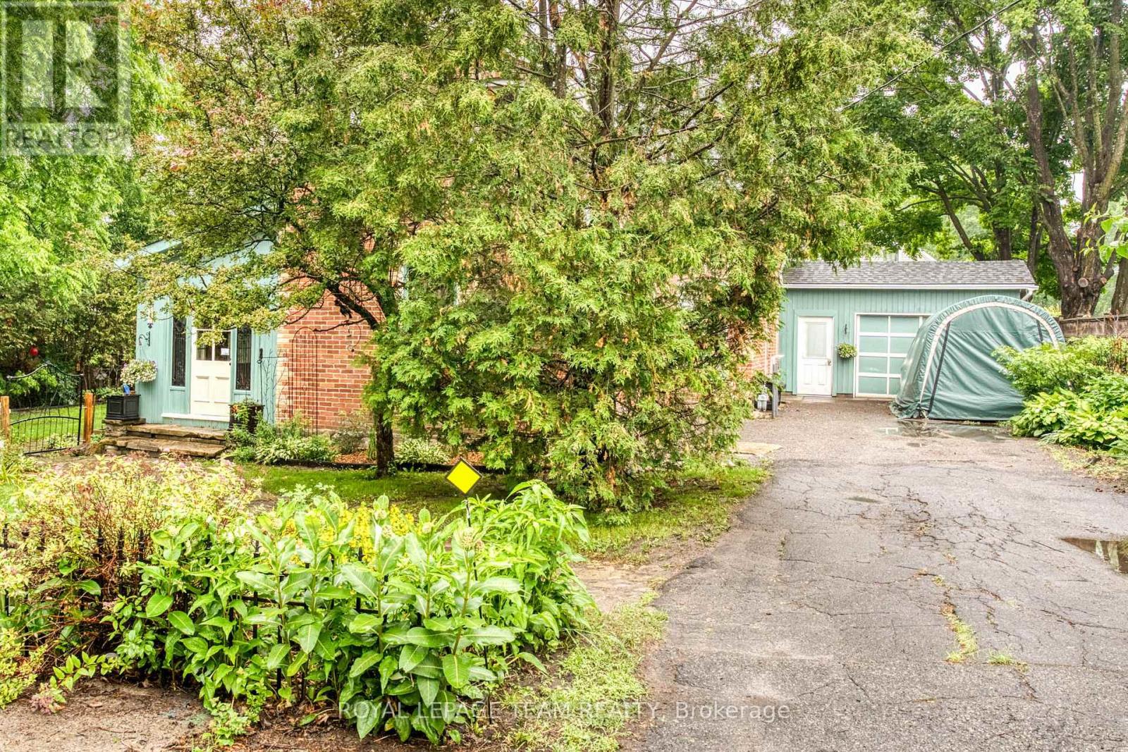 38 Cameron Street, Mississippi Mills, Ontario  K0A 1A0 - Photo 10 - X13496864