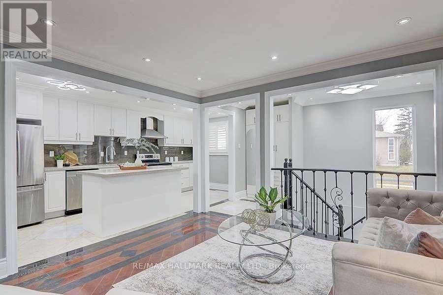 335 Chester Le Boulevard, Toronto, Ontario  M1W 2K8 - Photo 4 - E13496838