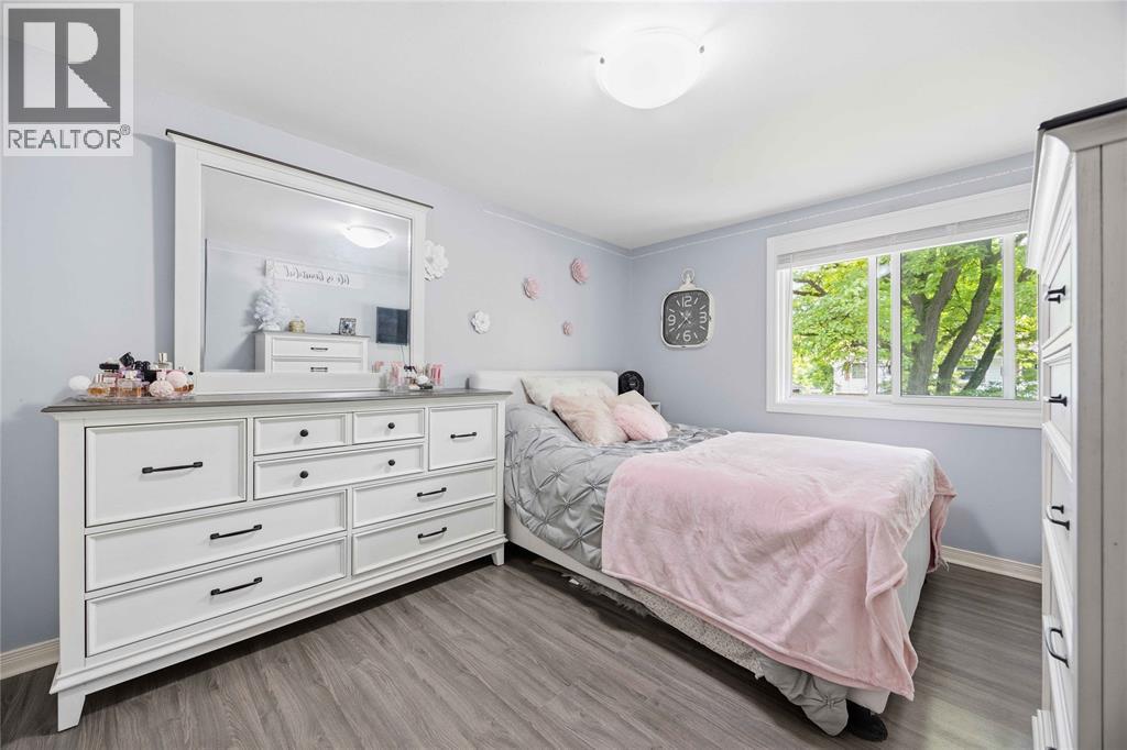 862 Montrose Street, Sarnia, Ontario  N7T 5B7 - Photo 27 - 26015287