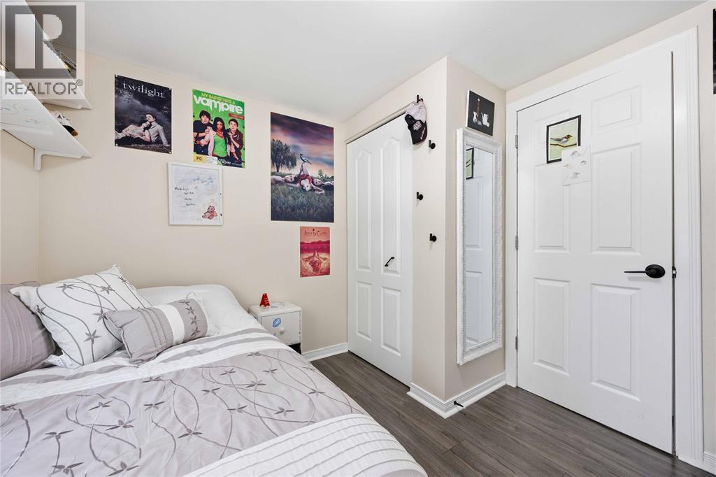 862 Montrose Street, Sarnia, Ontario  N7T 5B7 - Photo 31 - 26015287