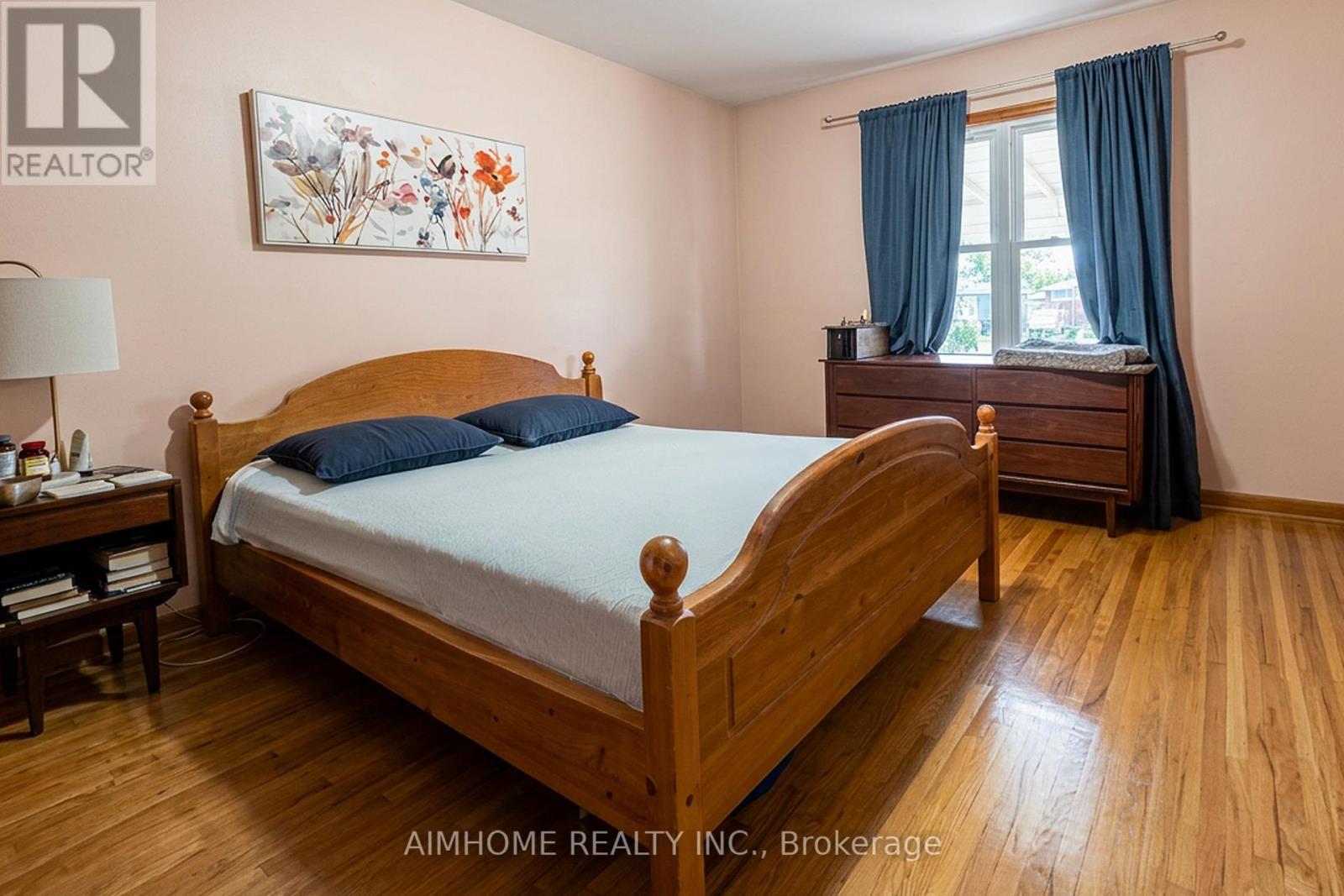 8 Munro Street, Thorold, Ontario  L2V 2V8 - Photo 9 - X13496896