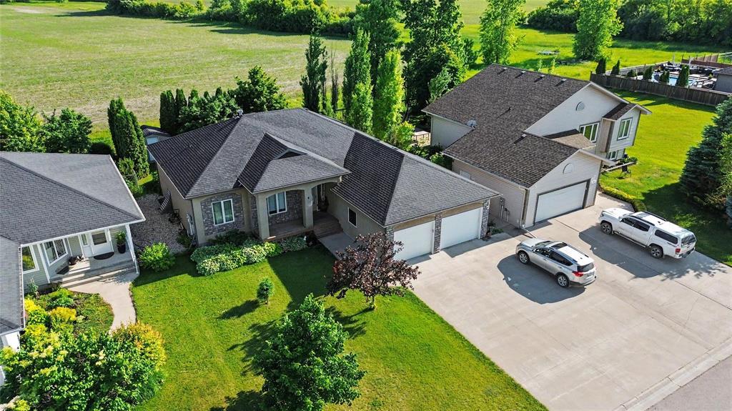 6 Clearwater Avenue, Steinbach, Manitoba  R5G 2J8 - Photo 2 - 202612802
