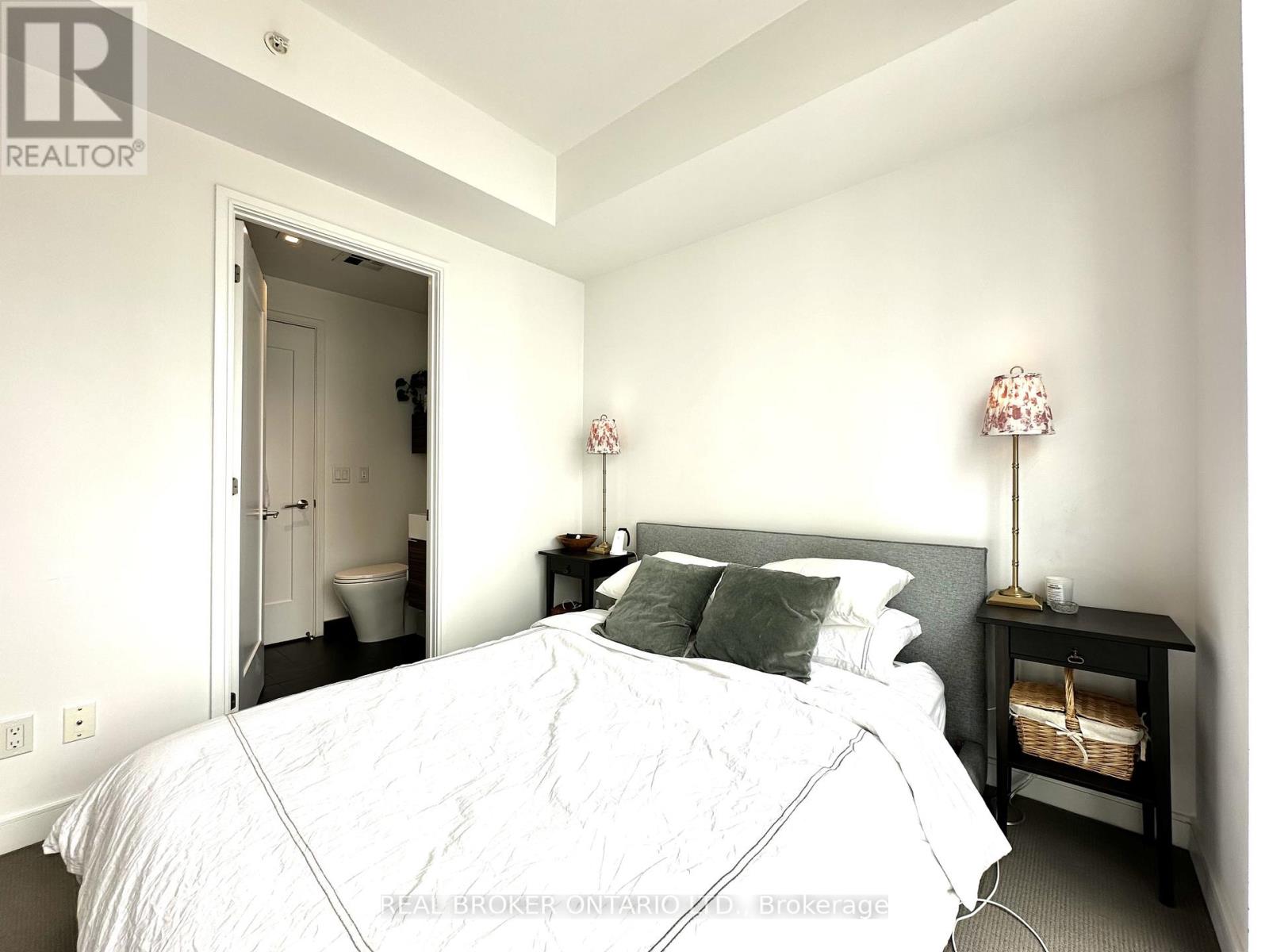 2502 - 88 Scott Street, Toronto, Ontario  M5E 0A9 - Photo 18 - C13496920