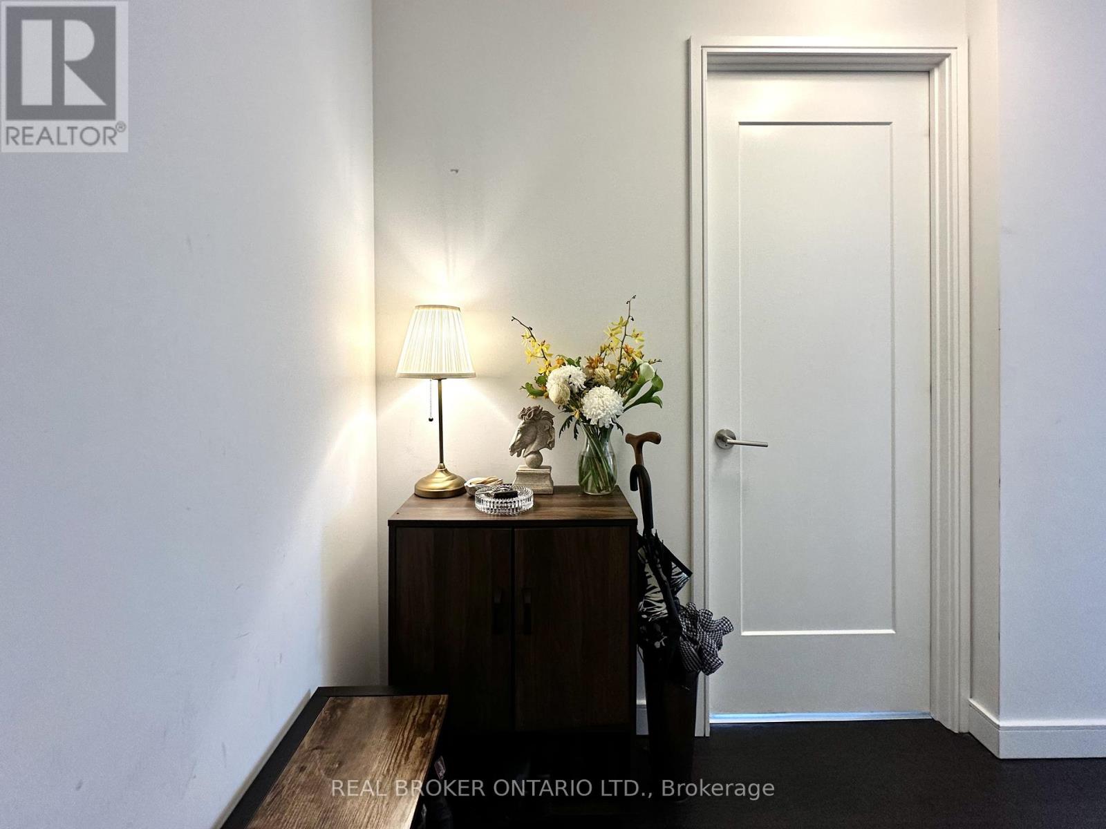 2502 - 88 Scott Street, Toronto, Ontario  M5E 0A9 - Photo 2 - C13496920