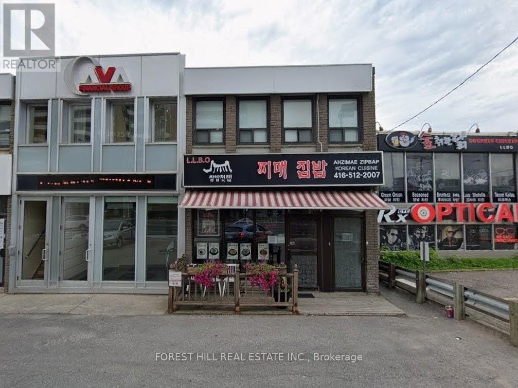 6068 YONGE STREET, Toronto, Ontario