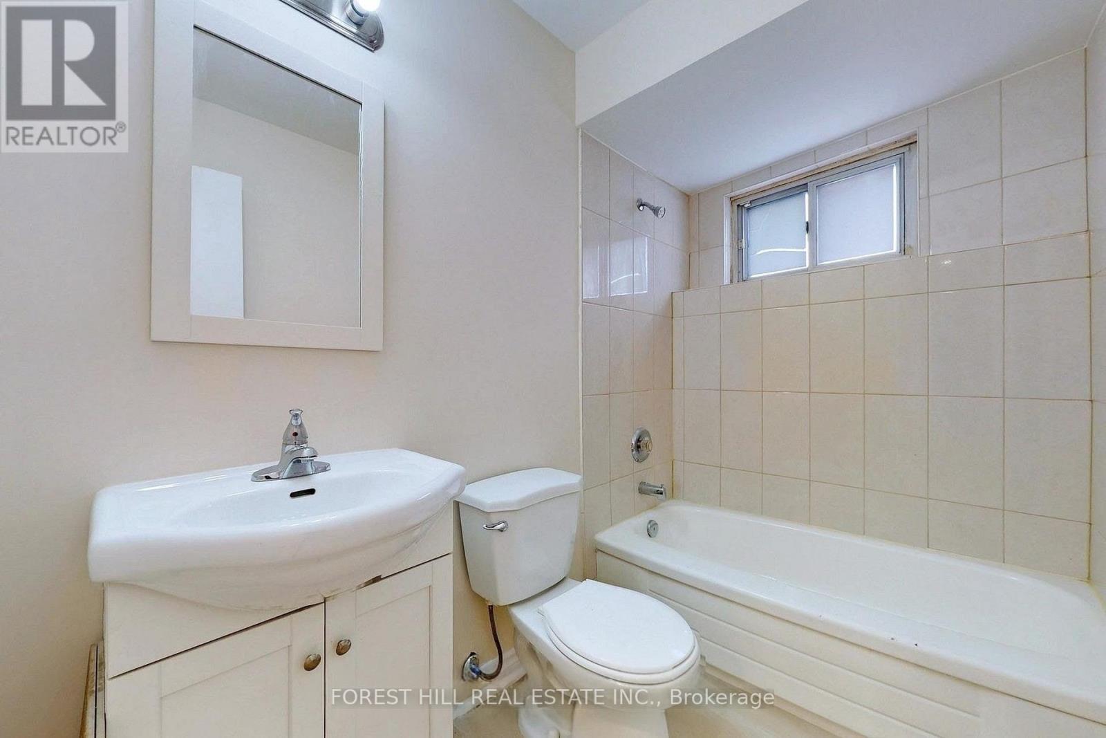 6068 Yonge Street, Toronto, Ontario  M2M 3W6 - Photo 12 - C13496934