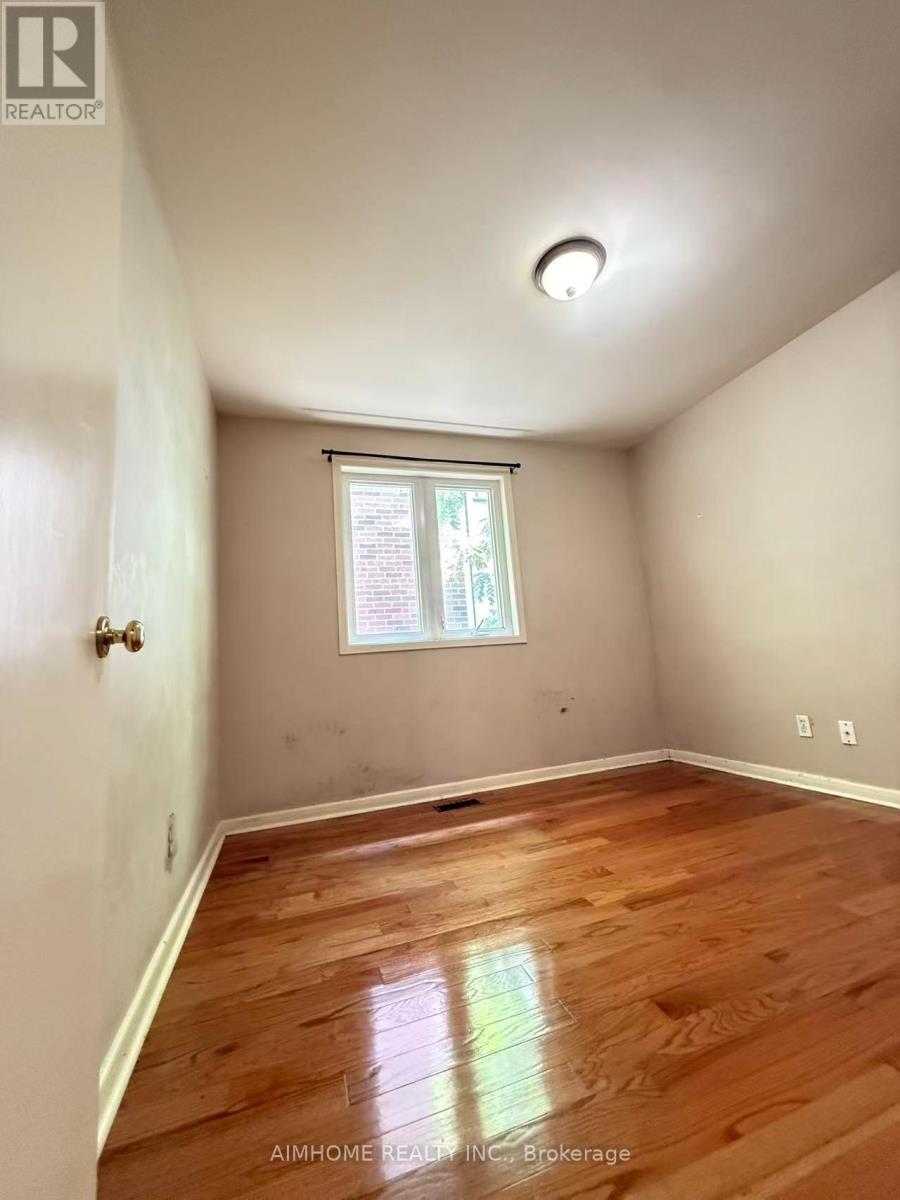 Main - 256 Patricia Avenue, Toronto, Ontario  M2M 1J8 - Photo 18 - C13443442