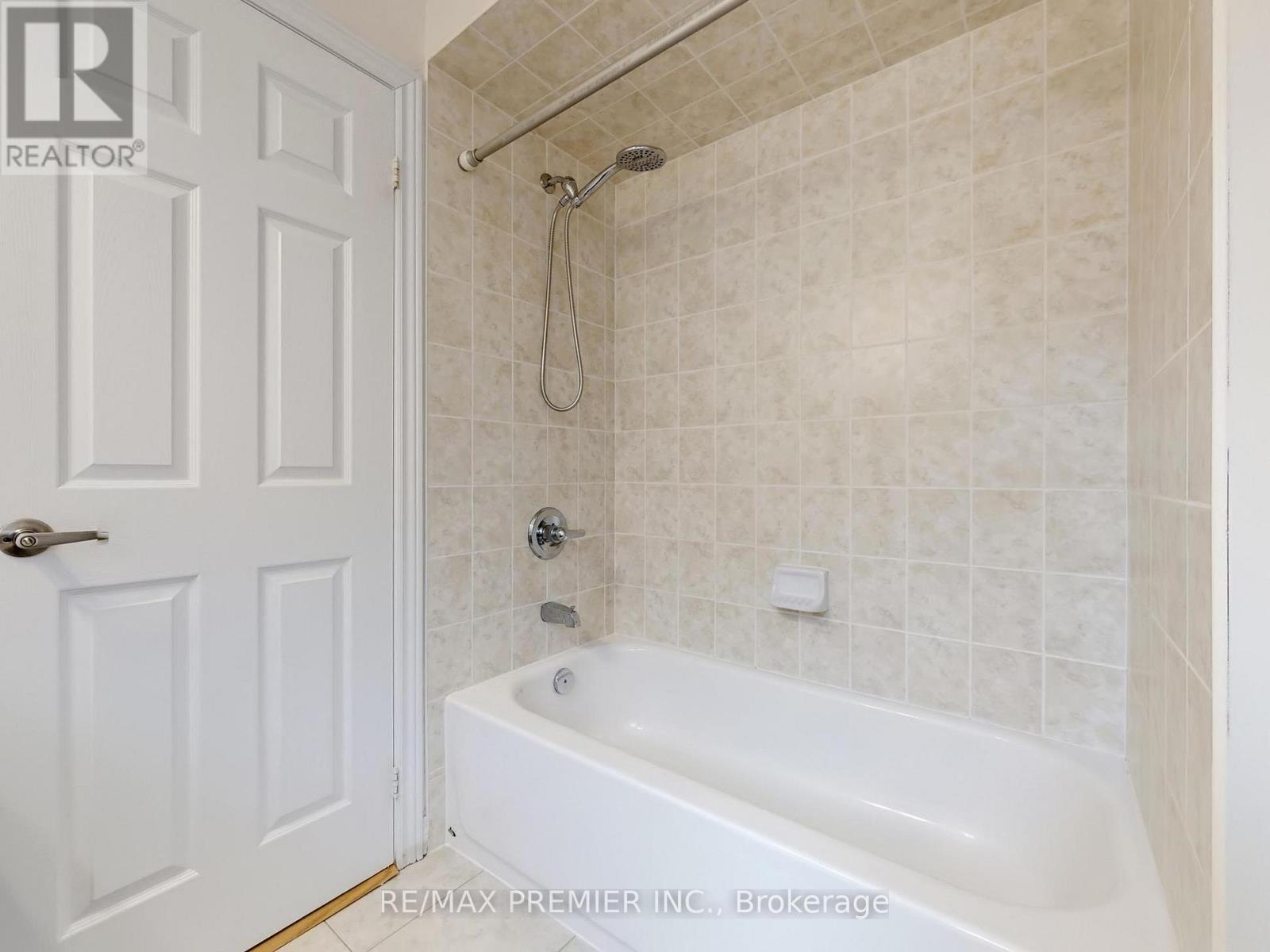 32 Blue Grouse Road, Vaughan, Ontario  L6A 4B9 - Photo 25 - N13445074
