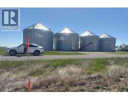 4;27;12;1;SE Highway #2, Claresholm, Alberta