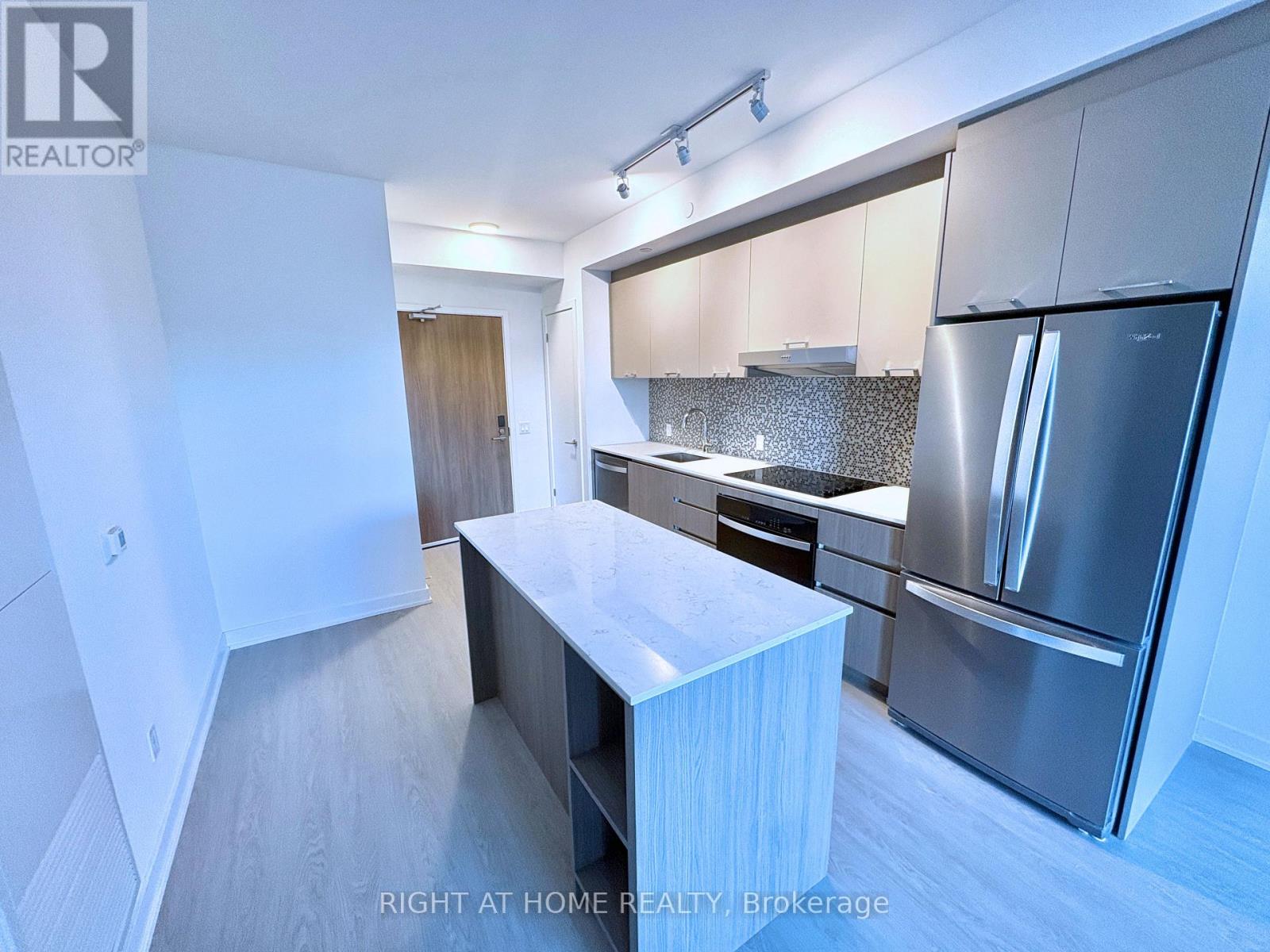 221 - 8188 Yonge Street, Vaughan, Ontario  L4J 0M2 - Photo 3 - N13496928