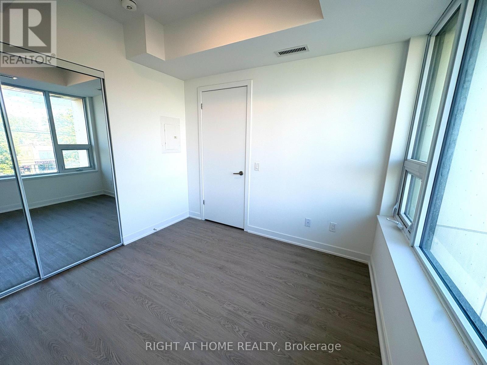 221 - 8188 Yonge Street, Vaughan, Ontario  L4J 0M2 - Photo 9 - N13496928
