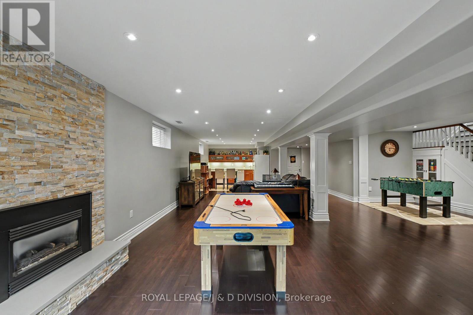 17 Agar Crescent, Toronto, Ontario  M9B 5A4 - Photo 27 - W13492000