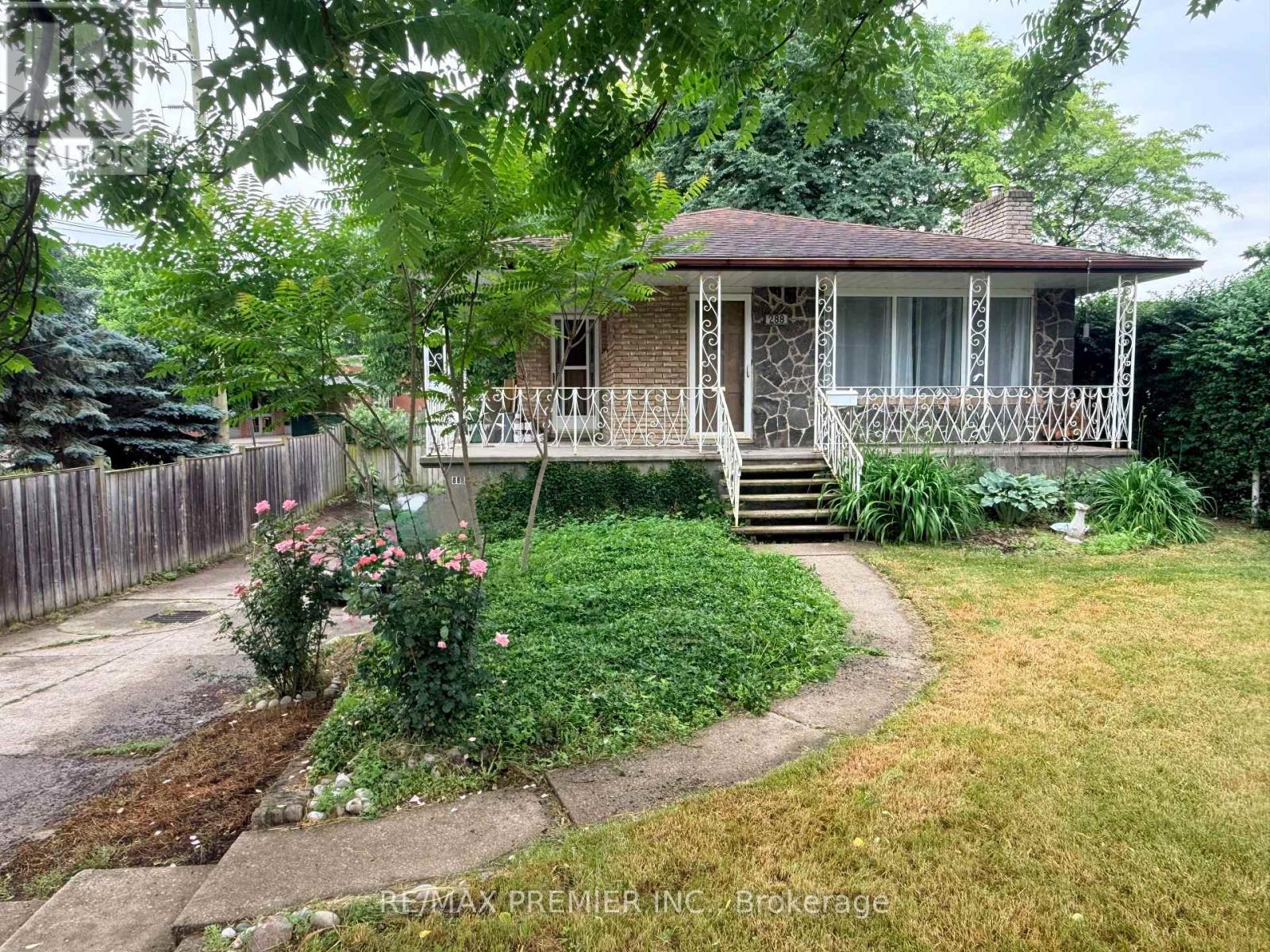 MAIN FLOOR - 288 SCOTT STREET, St. Catharines, Ontario