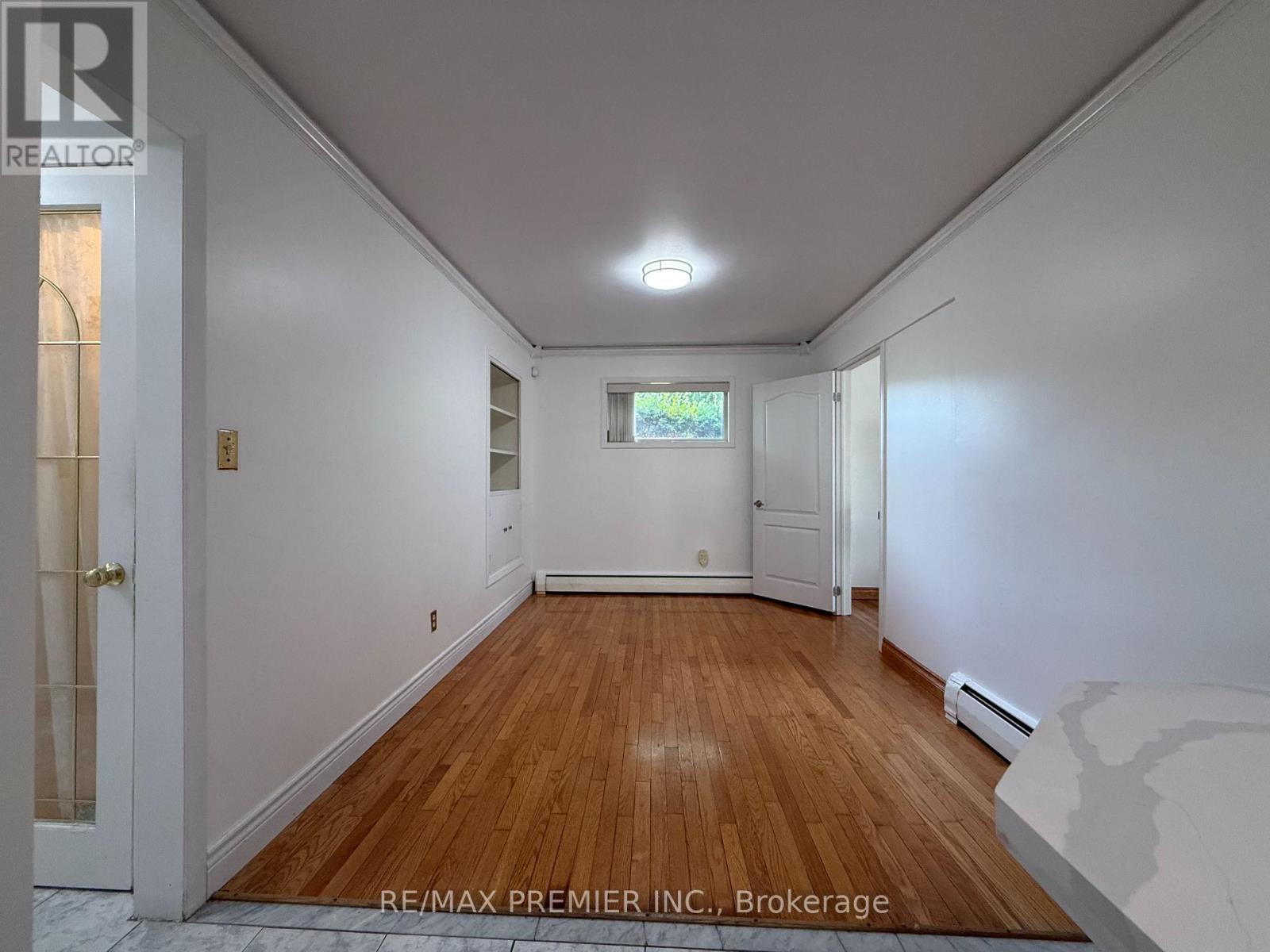 Main Floor - 288 Scott Street, St. Catharines, Ontario  L2N 1J3 - Photo 16 - X13046952