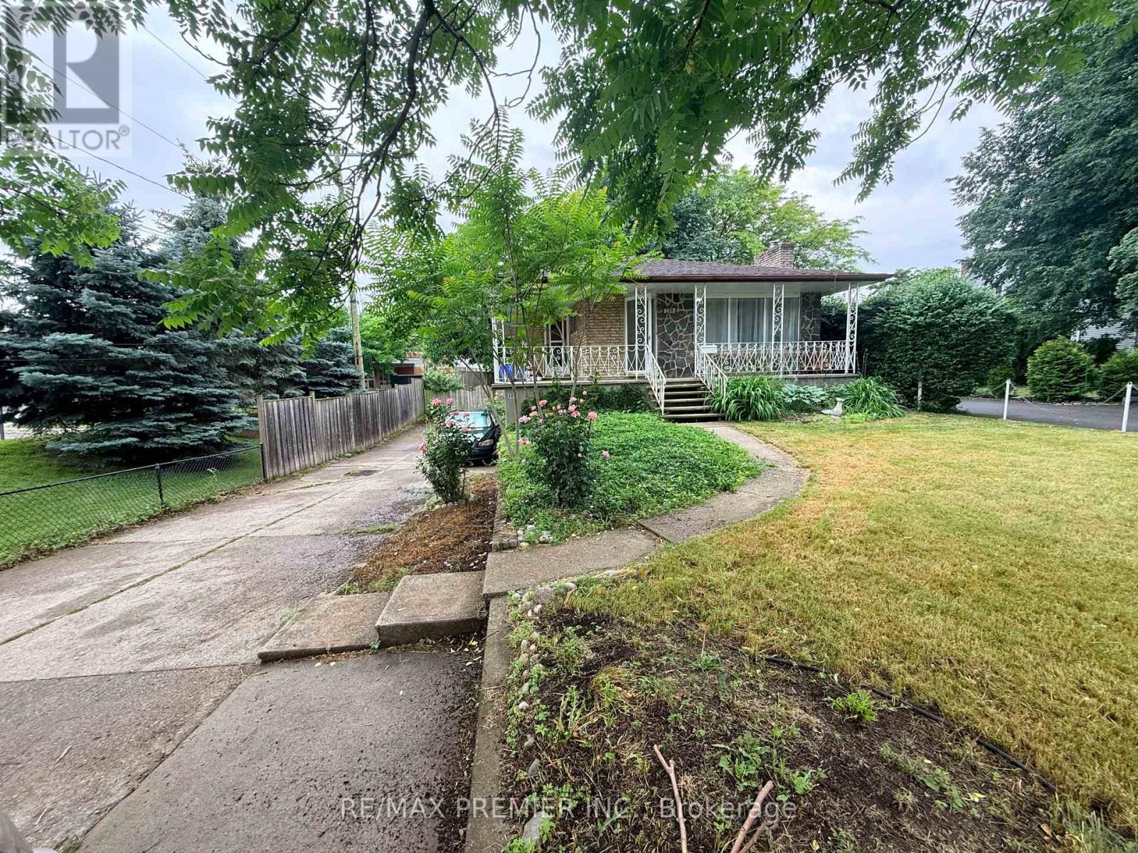Main Floor - 288 Scott Street, St. Catharines, Ontario  L2N 1J3 - Photo 41 - X13046952
