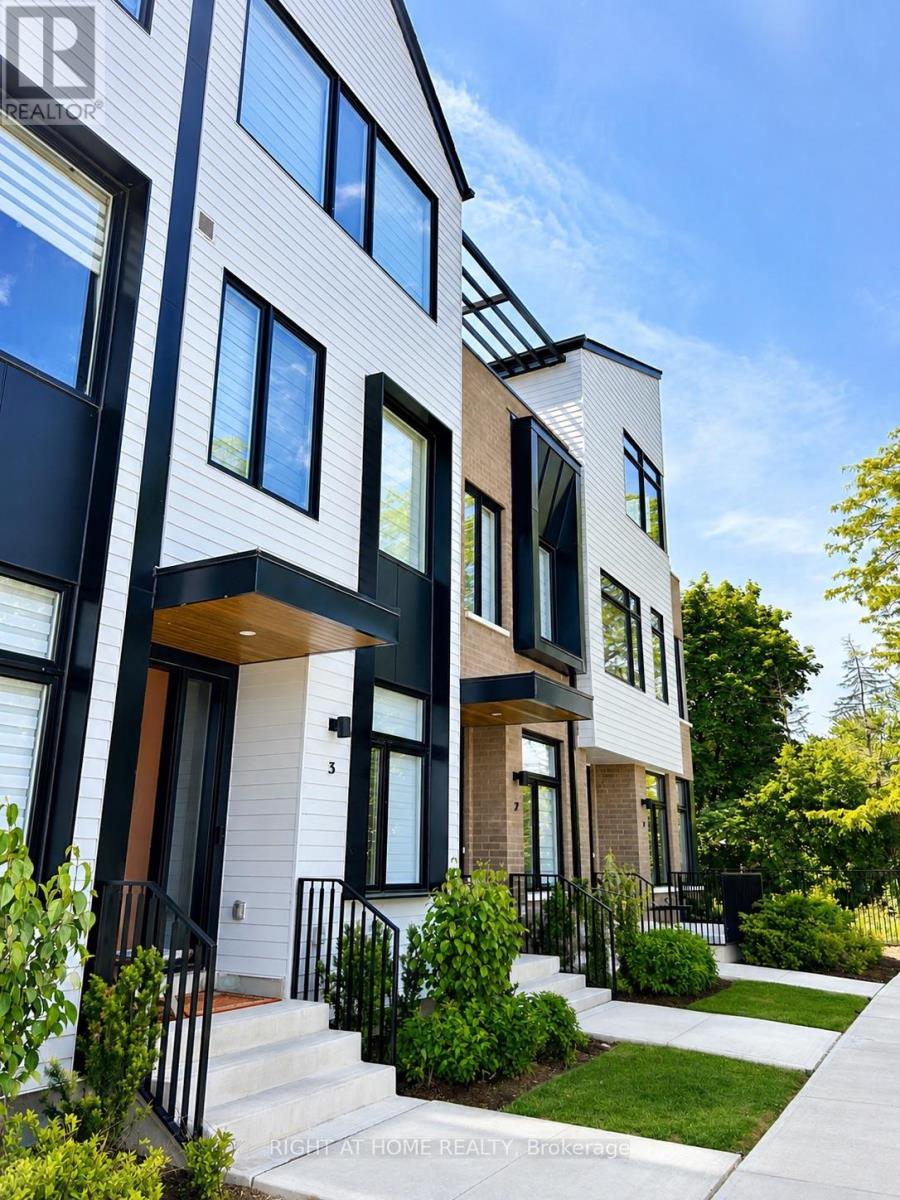 3 - 10 LOU PARSONS WAY, Mississauga, Ontario