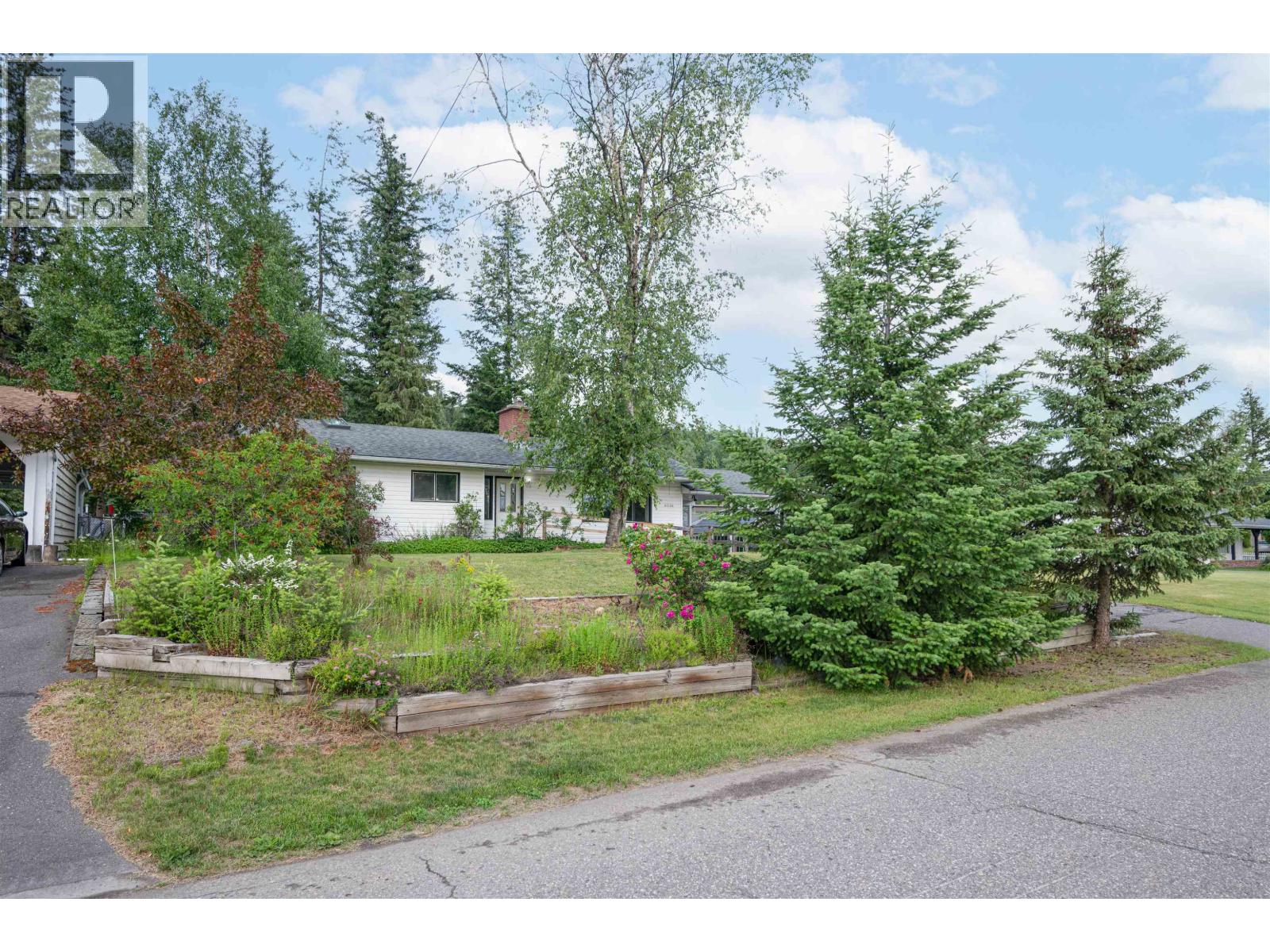 4034 Stevens Drive, Prince George, British Columbia  V2K 1E1 - Photo 2 - R3140519